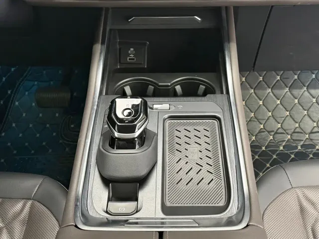Ford Edge — Фото автомобиля 19