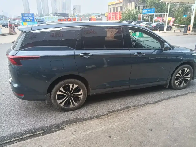 Wuling Victory — Фото автомобиля 5