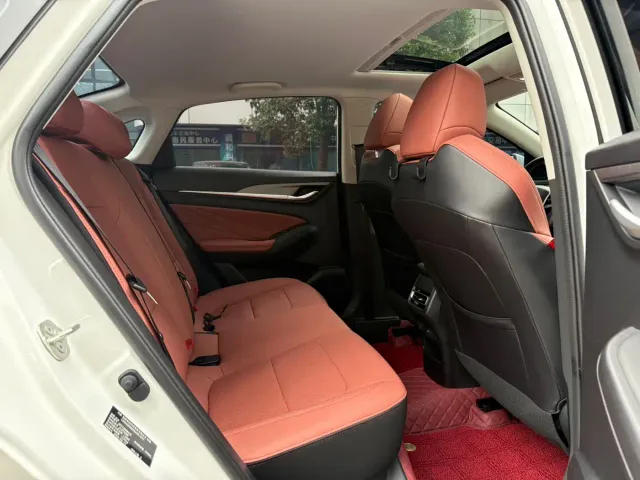 Changan Eado — Фото автомобиля 10