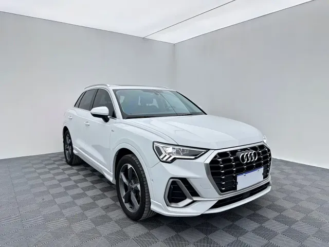 Audi Q3 — Фото автомобиля 3