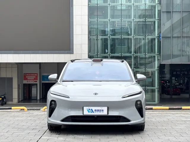 Nio ET5 — Фото автомобиля 2