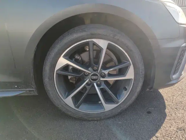 Audi A4L — Фото автомобиля 6