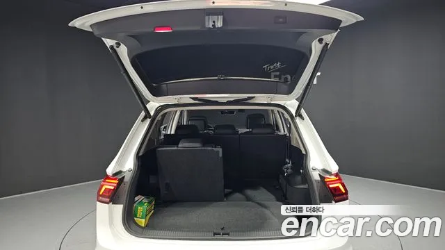 Volkswagen Tiguan — Фото автомобиля 20