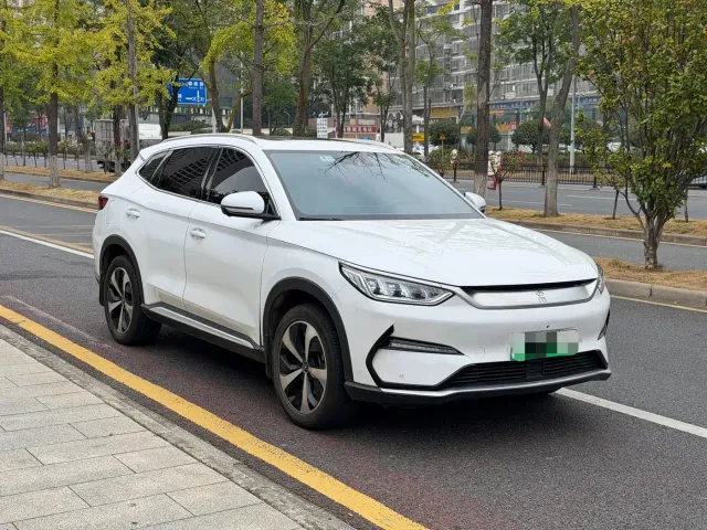 BYD Song PLUS — Фото автомобиля 3