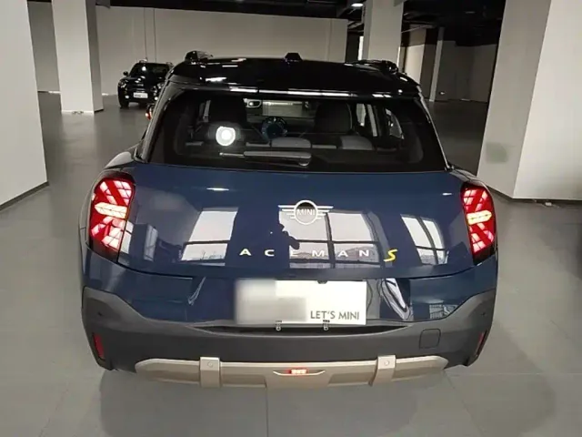 MINI Electric MINI ACEMAN — Фото автомобиля 5