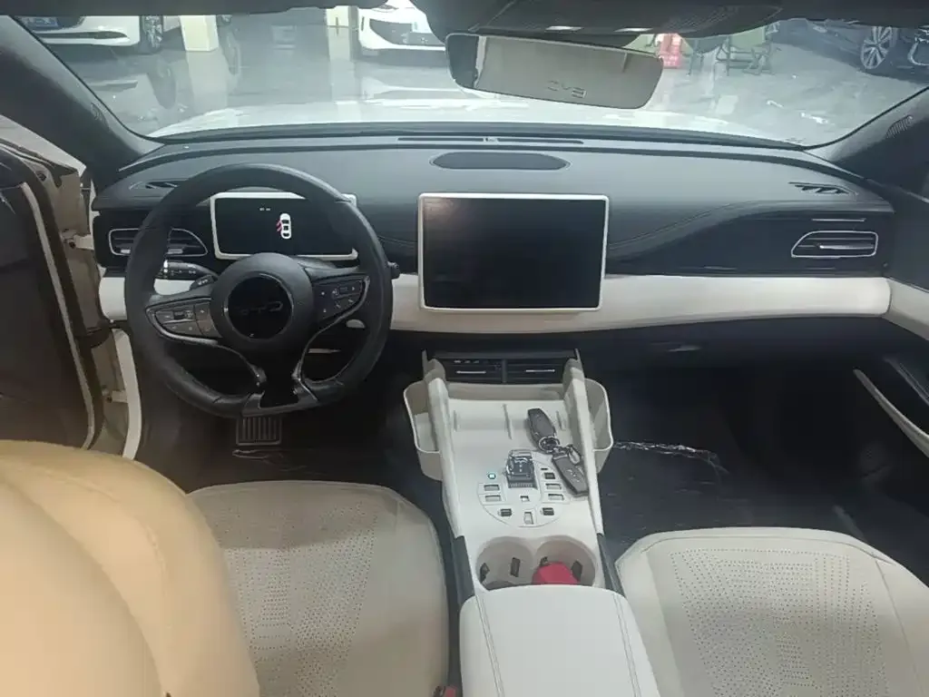 BYD Seal 06 New Energy 2025 DM-i Smart Drive 80KM Luxury — Фото автомобиля 9