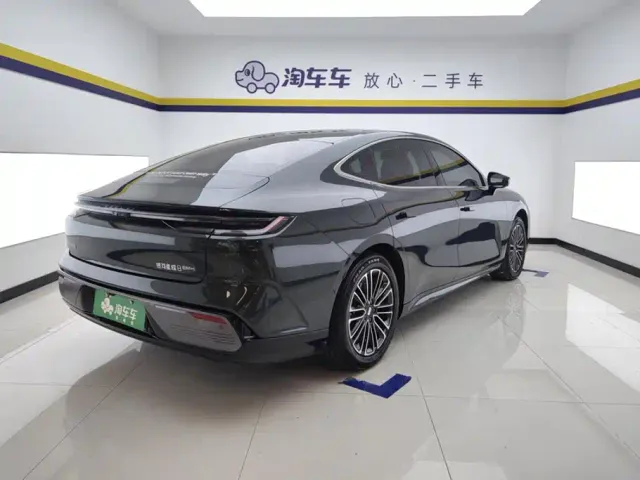 Geely Galaxy Xingyao 8 — Фото автомобиля 3
