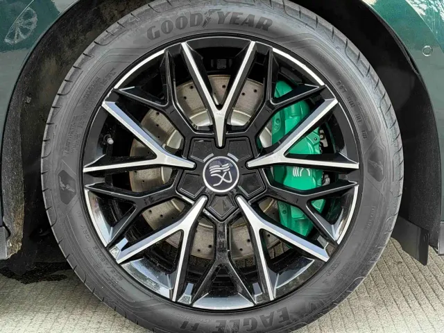 BYD Han — Фото автомобиля 10