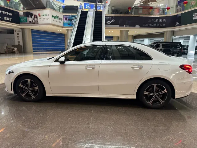 Mercedes-Benz A-Class — Фото автомобиля 17