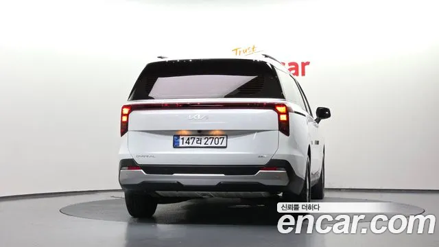 Kia Carnival — Фото автомобиля 4