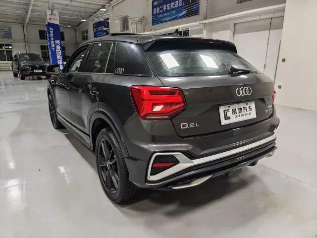 Audi Q2L — Фото автомобиля 6