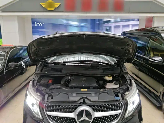 Mercedes-Benz V-Class — Фото автомобиля 15