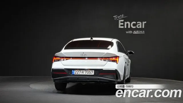 Hyundai Avante CN7 — Фото автомобиля 4