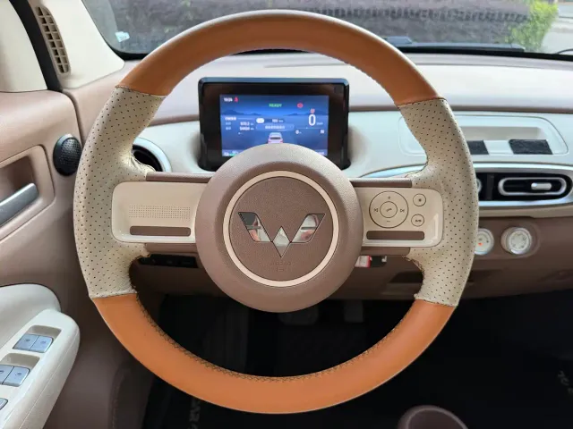 Wuling Hongguang Mini EV — Фото автомобиля 7