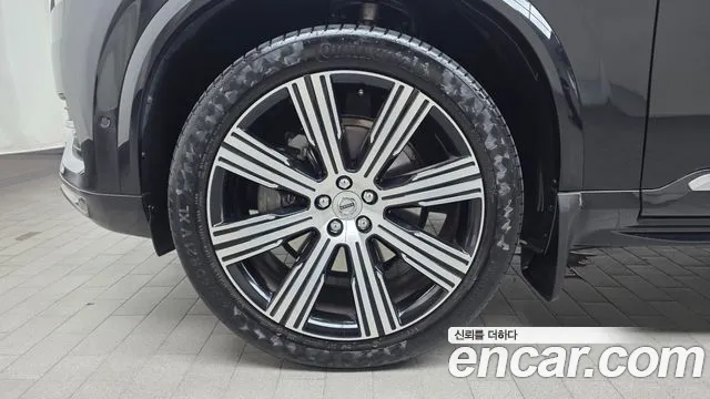 Вольво XC90 XC90 2 поколение B6 Inscription — Фото автомобиля 4