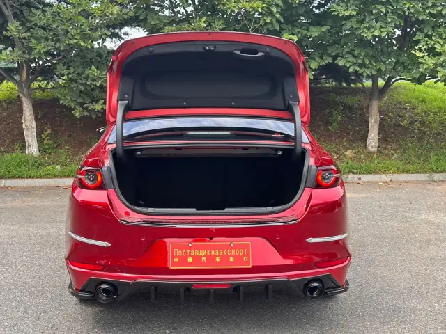 Mazda Axela — Фото автомобиля 8