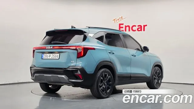 Kia Seltos — Фото автомобиля 2