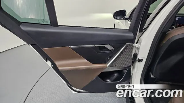 BMW 5 Series G60 — Фото автомобиля 14