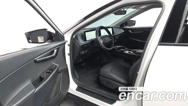Kia EV6 — Фото автомобиля 8