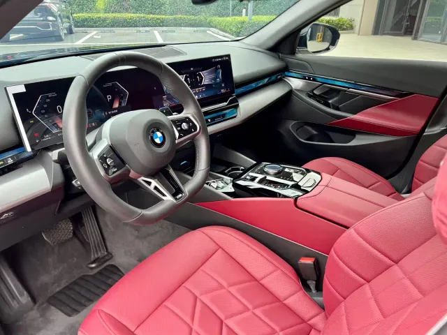 BMW 5 Series — Фото автомобиля 10