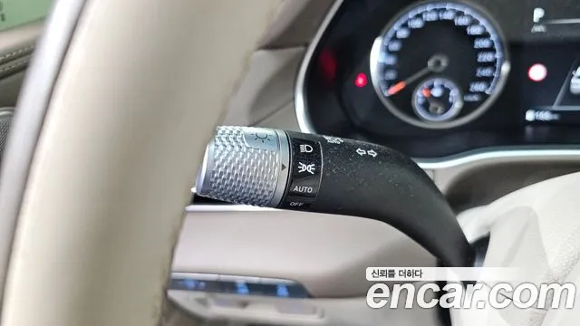 Genesis GV80 — Фото автомобиля 28