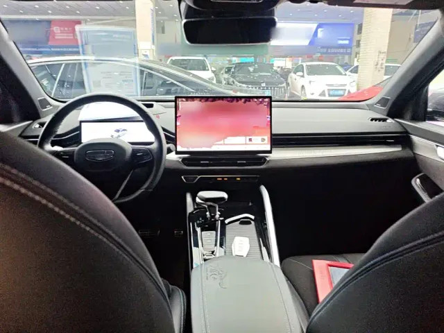 Geely Xingrui — Фото автомобиля 5