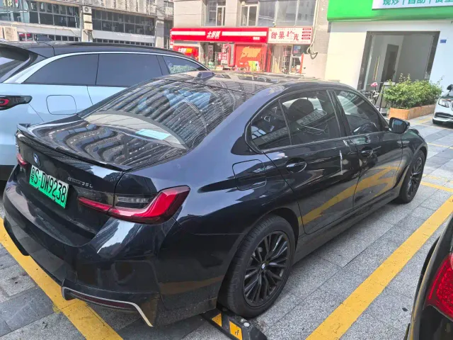 BMW i3 — Фото автомобиля 3