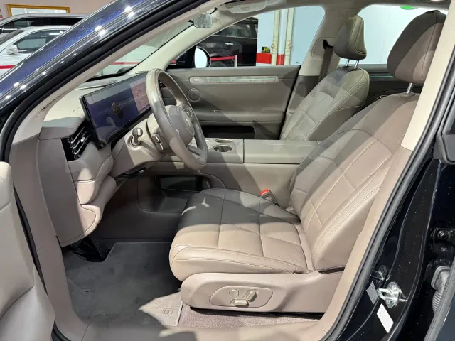 IM Motors LS6 — Фото автомобиля 12