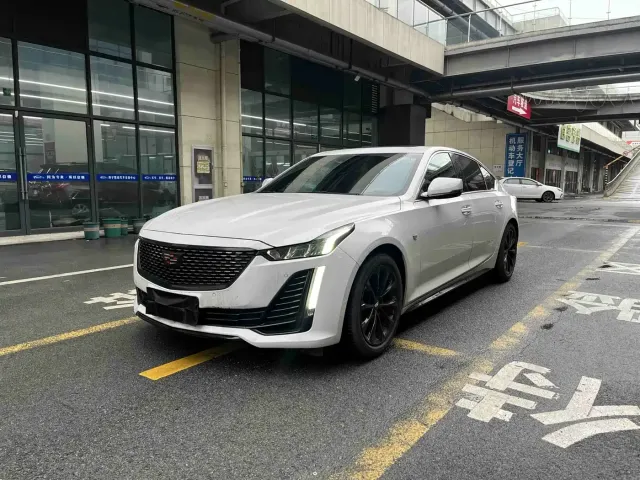 Фотография автомобиля — Cadillac CT5