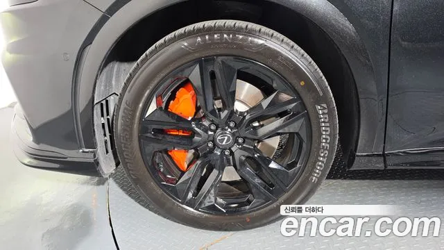 Lexus RX — Фото автомобиля 4