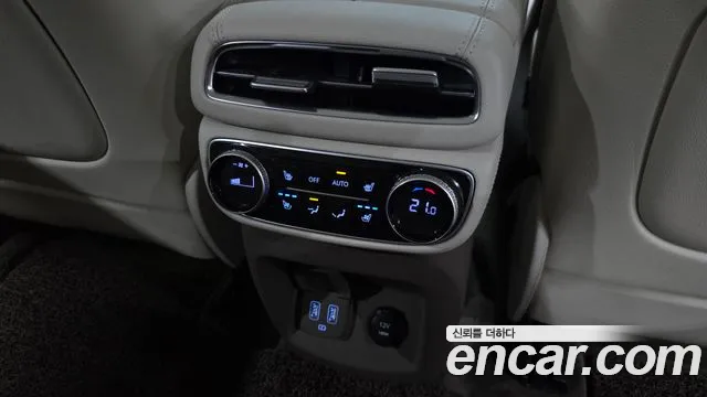 Genesis GV80 — Фото автомобиля 19