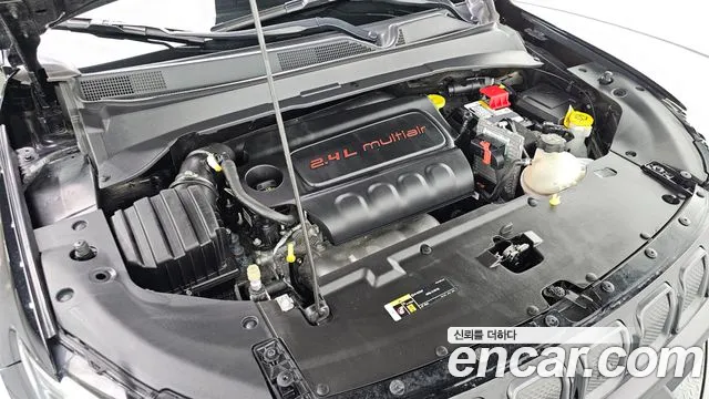 Jeep Compass — Фото автомобиля 9