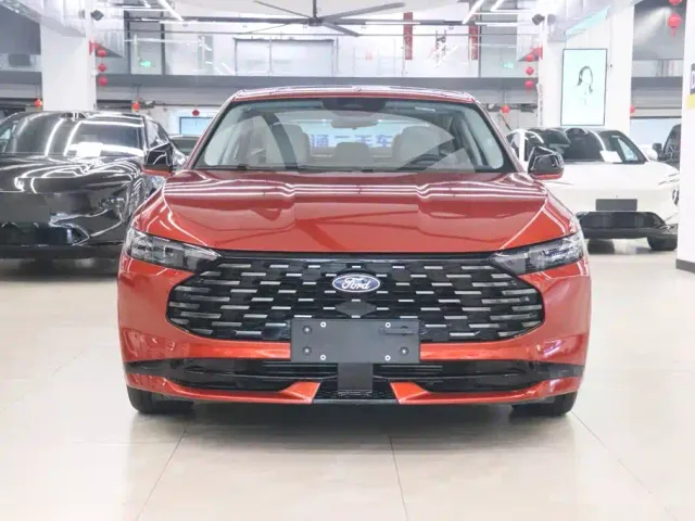 Ford Mondeo — Фото автомобиля 2