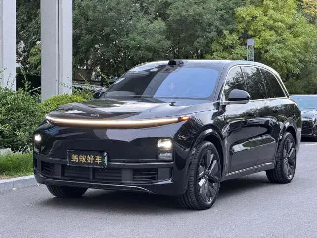 Фотография автомобиля — Li Auto L8