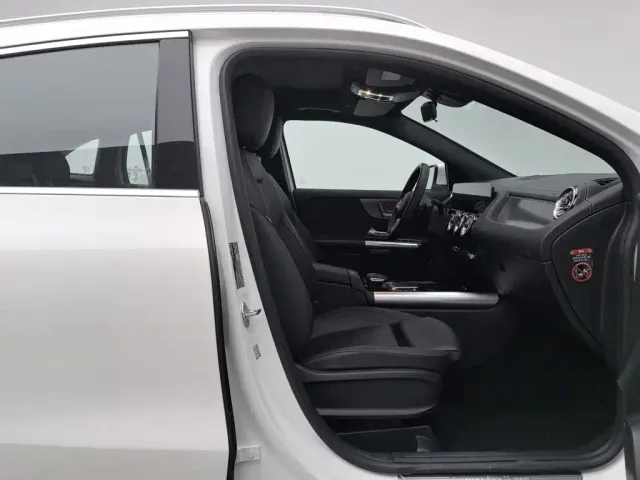 Mercedes-Benz GLA-Class — Фото автомобиля 23