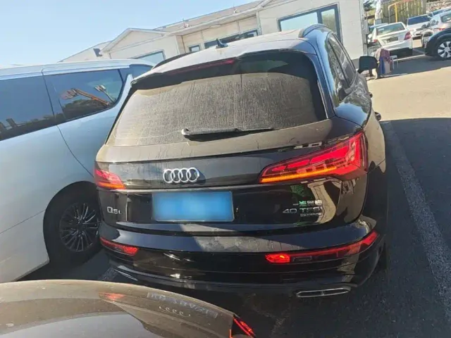 Audi Q5L — Фото автомобиля 5