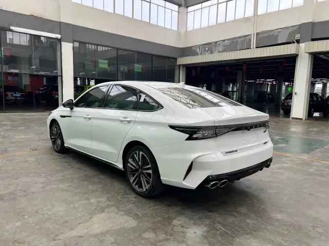Chery Arrizo 8 — Фото автомобиля 10