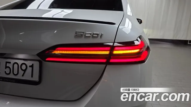 BMW 5-Series — Фото автомобиля 23