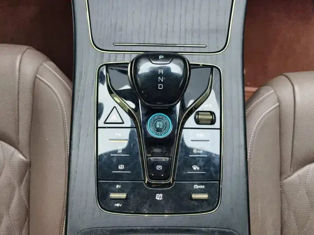 BYD Han — Фото автомобиля 16