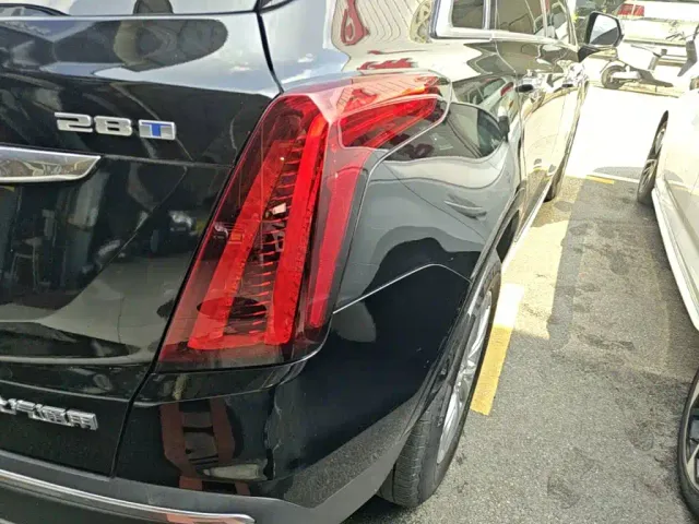 Cadillac XT5 — Фото автомобиля 7