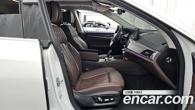 BMW Gran Turismo — Фото автомобиля 11