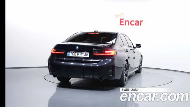 BMW 3-Series 3 серия (G20) 320i M Sport — Фото автомобиля 4