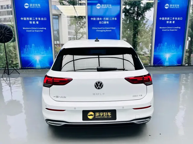 Volkswagen Golf — Фото автомобиля 10