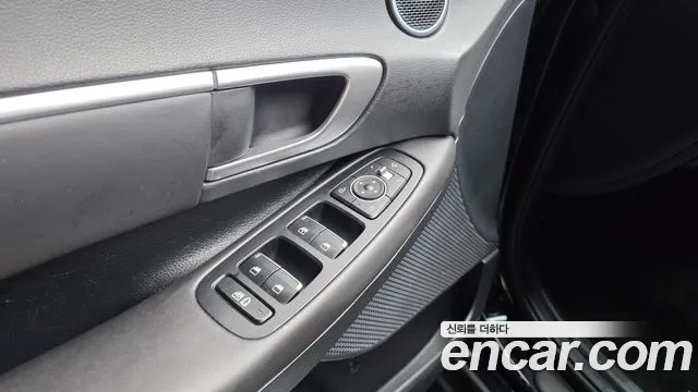 Hyundai Sonata — Фото автомобиля 14