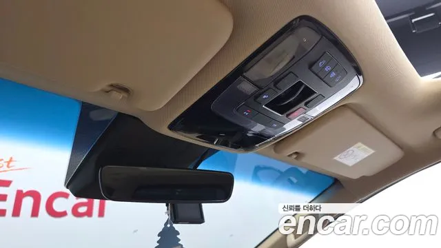 Hyundai Staria Staria 4WD Tourer 9 мест — Фото автомобиля 19