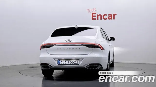 Hyundai Grandeur — Фото автомобиля 4
