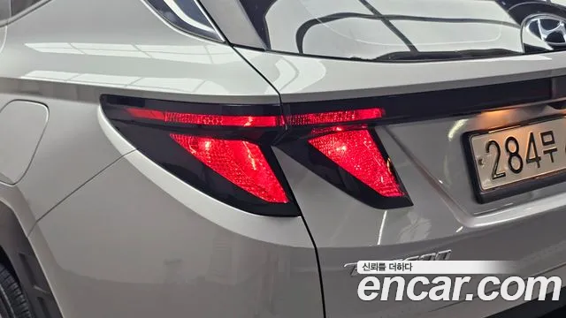 Hyundai Tucson Tucson (NX4) Дизель 2.0 2WD — Фото автомобиля 23