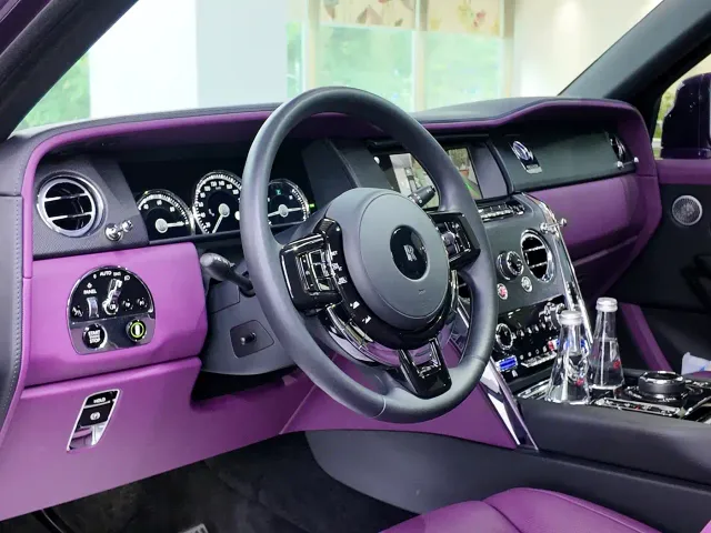 Rolls-Royce Cullinan — Фото автомобиля 6