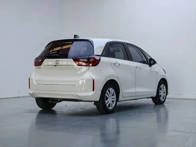 Honda Fit — Фото автомобиля 6