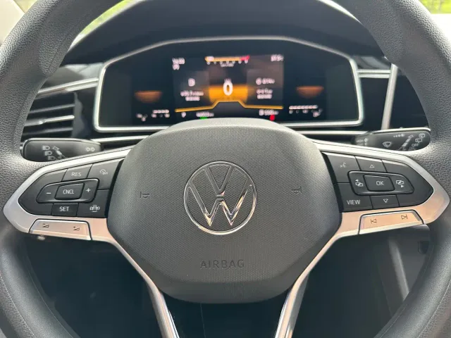 Volkswagen Tiguan L — Фото автомобиля 9